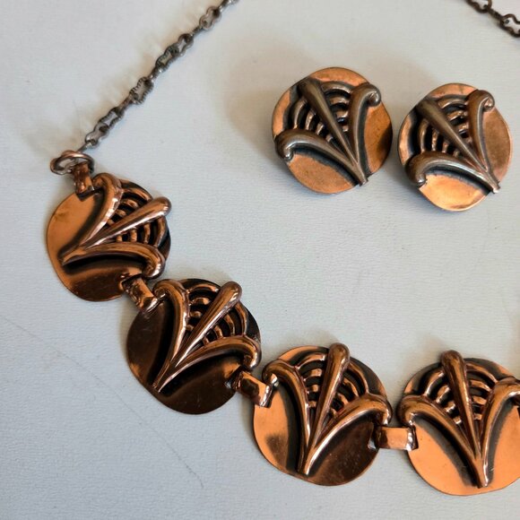 Vintage copper necklace/choker and clip on earrings. Jewelry set. - Picture 3 of 7